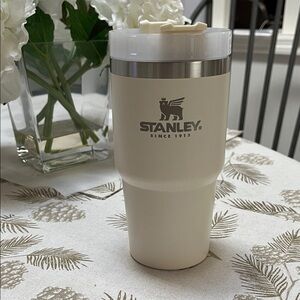 Stanley Cream Travel Mug 20oz